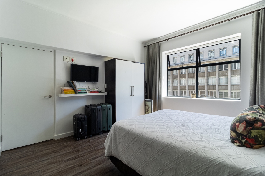 1 Bedroom Property for Sale in Cape Town City Centre Western Cape